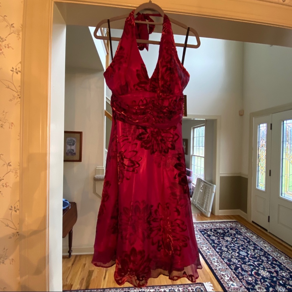 NWT burgundy halter dress